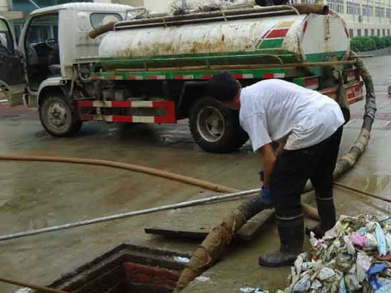 南昌管道疏通，青云谱管道清洗，何坊西路化粪池清理